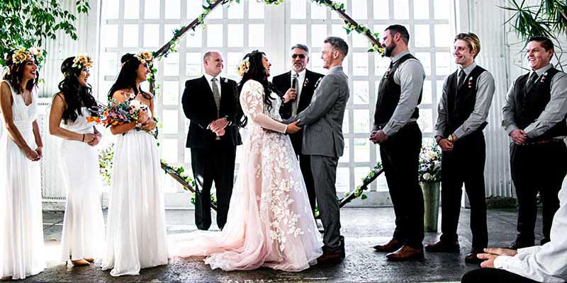 Get the Perfect Wedding Photos With These Simple Tips